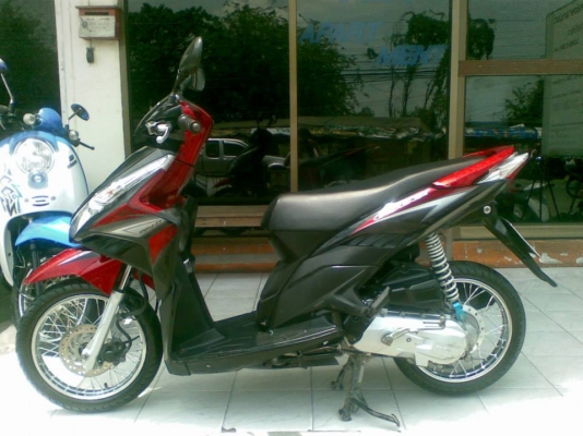 Click – i รถประหยัดน้ำมัน ปี 2554 รถสวยเครื่องดีขายกันไม่แพง Click – i รถประหยัดน้ำมัน ปี 2554 รถสวยเครื่องดีขายกันไม่แพง