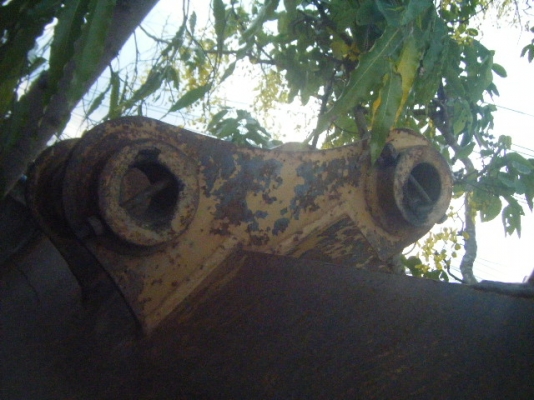 บุ้งกี๋แบคโฮ