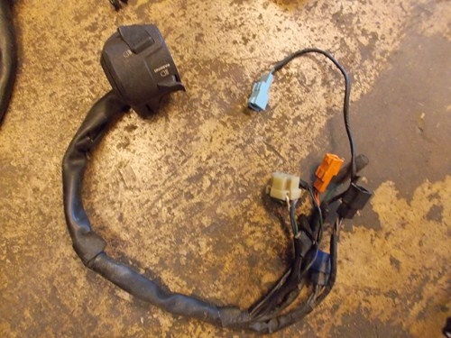 ขายอะไหล่เดิมซุปเปอร์โฟและรุ่นอื่นๆรูปเพียบให้เลือกเปนการตัดสินใจจร้า