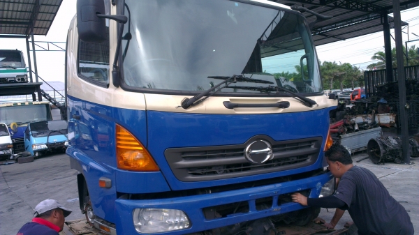 หัวเก๋ง  Hino  Mega  สิบล้อ  ตรงรุ่นบ้านเรา  แบบตัว500