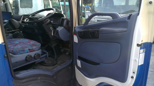 หัวเก๋ง Hino Mega สิบล้อ ตรงรุ่นบ้านเรา แบบตัว500 หัวเก๋ง Hino Mega สิบล้อ ตรงรุ่นบ้านเรา แบบตัว500