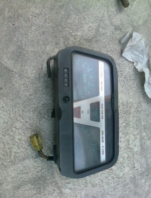 ขายเบาะ ถัง ใมส์ suzuki gp100 sanshiro ขายตามสภาพ