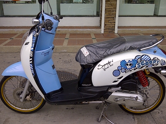 Honda-Scoopy i 110cc เครื่องเนียนมากครับ สภาพเยี่ยมเลยครับ