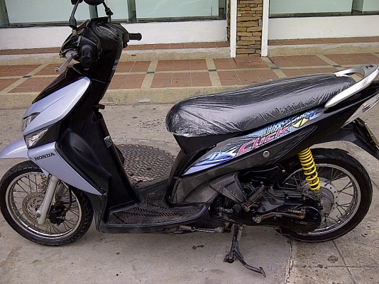 Honda-Click  เครื่องดีครับ ราคาถูกมากๆครับ เข้ามาดูก่อนคับ