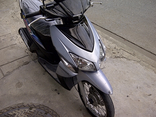 Honda-Click  เครื่องดีครับ ราคาถูกมากๆครับ เข้ามาดูก่อนคับ