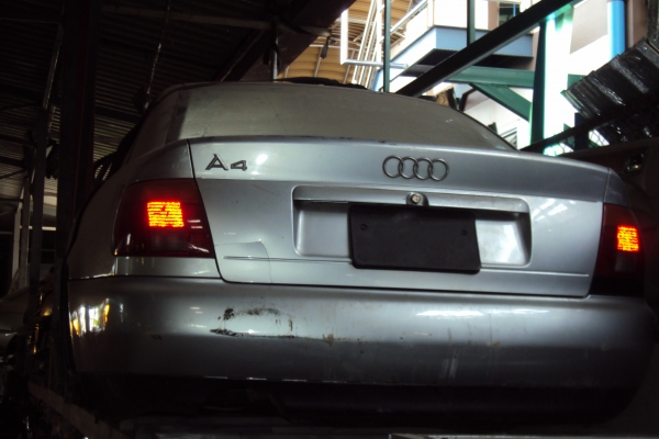 ขาย  BODY   AUDI  A4  เป็นบอดี้นำเข้าจากญี่ปุ่น