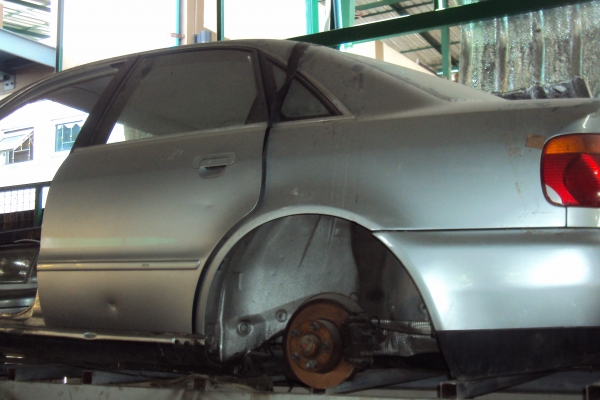 ขาย  BODY   AUDI  A4  เป็นบอดี้นำเข้าจากญี่ปุ่น