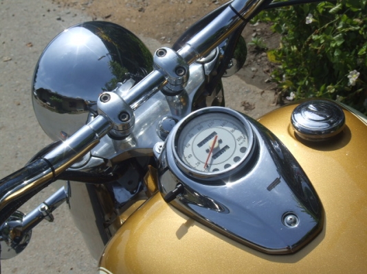 DRAGSTAR CLASSIC 400 ปี2000 เก็บงานใหม่ แต่งแบบfatboy low. <<สรรพสามิต>>