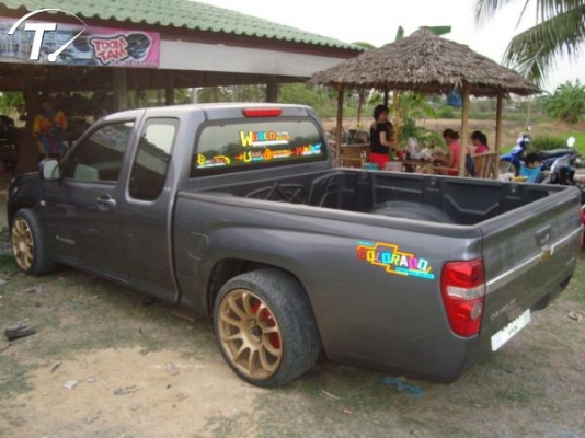 ขายโคโลราโด้ปี2011วิ้งน้อยของแต่งเต็มคัน