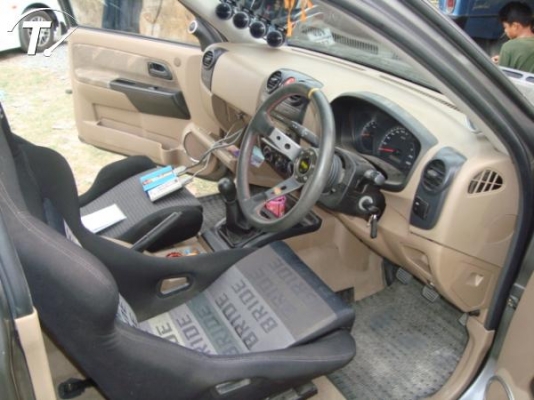 ขายโคโลราโด้ปี2011วิ้งน้อยของแต่งเต็มคัน