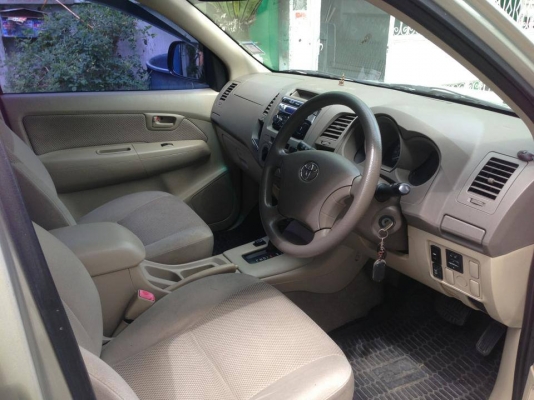 ขายแล้วครับVIGO 4ประตู ปี05 บอดี้สวยๆวางเครื่อง2JZ ติดแก๊สLPG ล้อแม็ก เครื่องเสียง DVD TVครบ รถพร้อมใช้ครับ  รถมือเดียว ภาษีไม่ขาด แอร์เย็นเจี๊ยบ ช่วงล่างดี เครื่องดีไม่มีปัญหาใดๆ แก๊สประหยัดมาก ขับออกต่างจังหวัดสบายๆ  ราคา 289000 สนใจโทรมาคุยกันครับราคาน