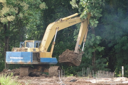 ขายรถขุดโคมัตสุ  PC 200 - 3  ราคา  550000