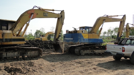 ขายรถขุดโคมัตสุ  PC 200 - 3  ราคา  550000