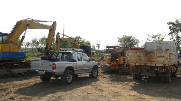 ขายรถขุดโคมัตสุ  PC 200 - 3  ราคา  550000