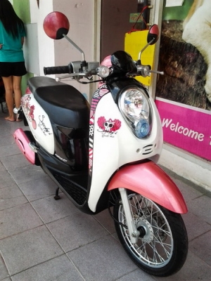 ขาย Scoopy-i หัวฉีดประหยัดน้ำมัน สวยๆเครื่องเดิมๆราคาถูกๆครับ