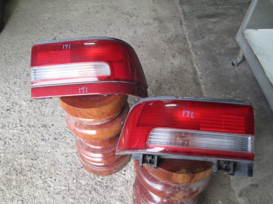 (8)ไฟท้าย T/T หน้ายิ้ม