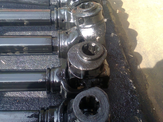 ขายยอยปั้นรถไถทุกรุ่นมือสองพร้อมใช้ 084-6175640 087-3104924