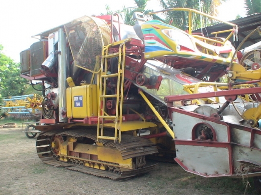 ขายด่วนไอ้หนุ่มไวไฟ ปลดหนี้ รถเกี่ยวข้าวเกษตรพัฒนา