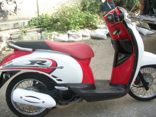 SCOOPY- I   หัวฉีด PGM-FI ปี53   สีสวย ๆ  เครื่องเิดิม ๆ