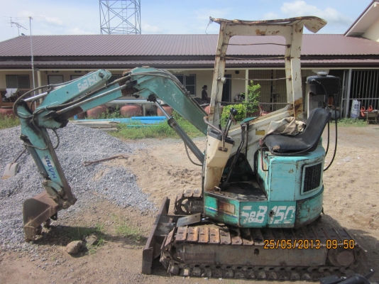 ขายด่วน แมคโครเล็ก HANIX 150,000 ขายด่วน แมคโครเล็ก HANIX 150,000