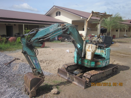 ขายด่วน แมคโครเล็ก HANIX 150,000