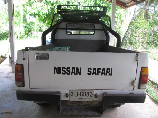 ขาย!!นิสสัน แพทโทรล ดีเซล 6 สูบ 4x4(คานแข็งแท้)