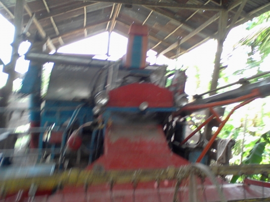 รถเกี่ยวข้าวบางไทร กำไรทอง (อุ้ม) รถเกี่ยวข้าวบางไทร กำไรทอง (อุ้ม)