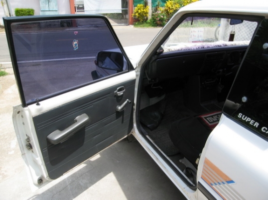 ขายรถ Mazda 1300 ปี34 5เกียร์ มือเดียวออกห้าง ตามสภาพพร้อมใช้งาน