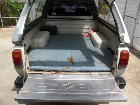 ขายรถ Mazda 1300 ปี34 5เกียร์ มือเดียวออกห้าง ตามสภาพพร้อมใช้งาน