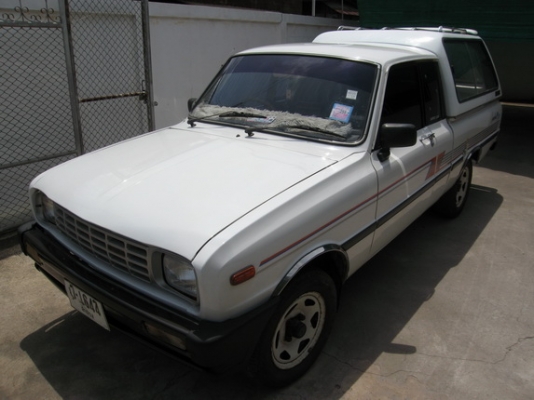 ขายรถ Mazda 1300 ปี34 5เกียร์ มือเดียวออกห้าง ตามสภาพพร้อมใช้งาน