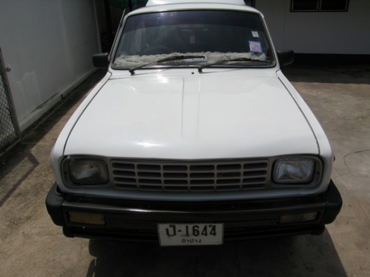 ขายรถ Mazda 1300 ปี34 5เกียร์ มือเดียวออกห้าง ตามสภาพพร้อมใช้งาน