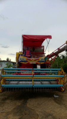 ขายรถเกี่ยวข้าว จ้าวช้างไวไฟ