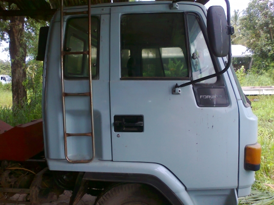 ขาย 10 ล้อแคระ IZUZU 175 แรงม้า ยางใหม่ 10 เส้น ทะเบียนแจ้ง ม.79 แถมเพลา 6 ล้อให้ 1 เพลา พร้อมแหนบ ราคา 720,000.00 บาท