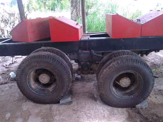 ขาย 10 ล้อแคระ IZUZU 175 แรงม้า ยางใหม่ 10 เส้น ทะเบียนแจ้ง ม.79 แถมเพลา 6 ล้อให้ 1 เพลา พร้อมแหนบ ราคา 720,000.00 บาท