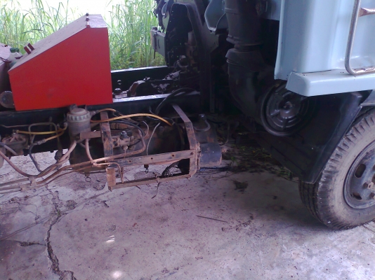 ขาย 10 ล้อแคระ IZUZU 175 แรงม้า ยางใหม่ 10 เส้น ทะเบียนแจ้ง ม.79 แถมเพลา 6 ล้อให้ 1 เพลา พร้อมแหนบ ราคา 720,000.00 บาท