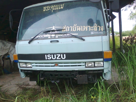 ขาย 10 ล้อแคระ IZUZU 175 แรงม้า ยางใหม่ 10 เส้น ทะเบียนแจ้ง ม.79 แถมเพลา 6 ล้อให้ 1 เพลา พร้อมแหนบ ราคา 720,000.00 บาท
