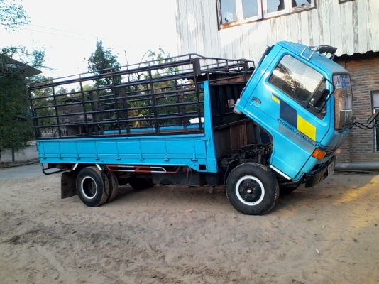 ขายด่วนISUZU110เกียร์สั้น ยกหัว เครื่องแน่น กระบะสวย คัตซีดีสวยกว่ารูป