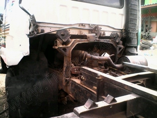 รถบรรทุก 6 ล้อดั๊มพ์ ยี่ห้อ MITSUBISHI ไอ้หลง