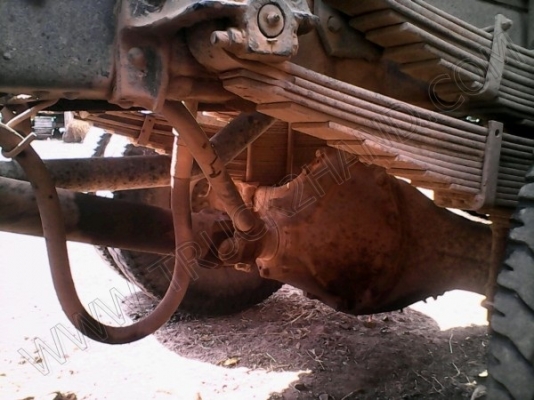 รถบรรทุก 6 ล้อดั๊มพ์ ยี่ห้อ MITSUBISHI ไอ้หลง