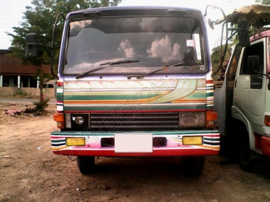 รถบรรทุก 6 ล้อดั๊มพ์ ยี่ห้อ MITSUBISHI ไอ้หลง