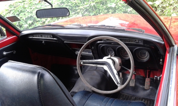 ขายรถเก๋งโบราณ2คันดิสสัน4ประตู120yและฟอร์ดเปิดประทุนสถาพสวย