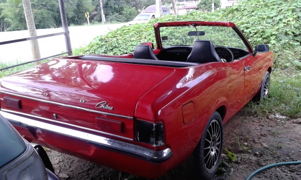 ขายรถเก๋งโบราณ2คันดิสสัน4ประตู120yและฟอร์ดเปิดประทุนสถาพสวย