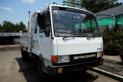 ุุ6ล้อดั้มMITSU (รถห้าง)เครื่อง6D16-195แรงม้า ยาว3.50ม