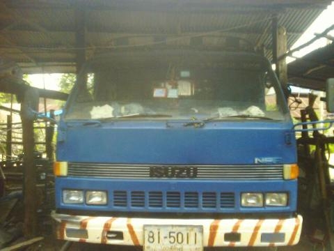 ขาย 6 ล้อ ISUZU NPR 145 (6BB1)ลงเล่มแล้ว เกียร์สั้น พวงมาลัยพาวเวอร์ กระบะยาว5 เมตร ช่วงล่างใหญ่ Fแล้ว ยาง 8.25. เครื่องแรง แน่น ดี คัซซีสวย สวยมากสวยจัดตลอดเส้น พร้อมโอน พร้อมใช้งานได้เลย...
