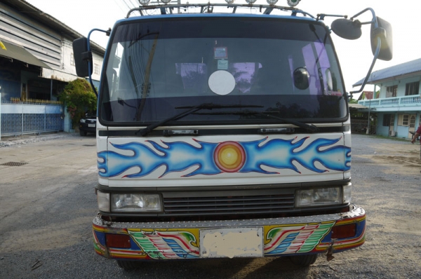 เทรเลอร์บรรทุกรถเกี่ยว HINO 10 ล้อ 2 เพลา