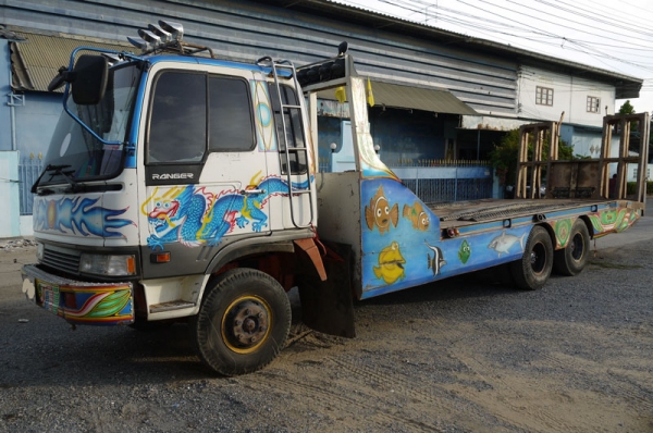 เทรเลอร์บรรทุกรถเกี่ยว HINO 10 ล้อ 2 เพลา