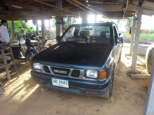 รถกระบะISUZU ปี 2539  ตอนเดียว เครื่อง90 พวงมาลัยธรรมดาเครื่องดีคันสวยเอกสารทะเบียนพร้อม