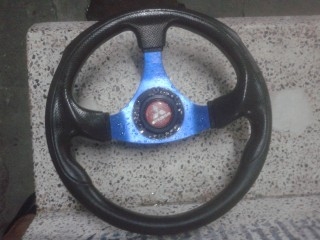 ขายพวงมาลัยรถยนต์ถูกๆมี5วง