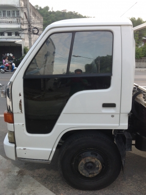 ขายหัวเก๋ง ISUZU NPR ตาหวาน ( เฉพาะหัว ) สวยๆๆ