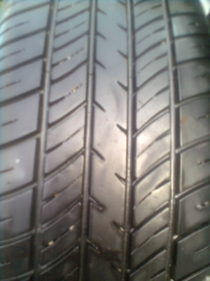ขายแม็กHONDAพร้อมยาง 4 รู ขอบ14 185/65R14 ยางดีสโตร์ ปี11 สวยๆ 1 ชุด